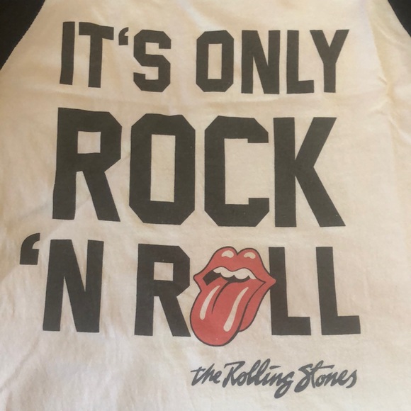 ROLLING STONES size Medium It’s Only Rock ‘N Roll Baseball 3/4 Authentic Merch - Picture 12 of 12